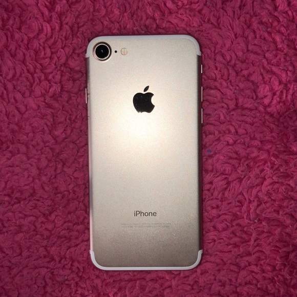 GREAT CONDITION Gold iPhone 7 - Picture 1 of 6
